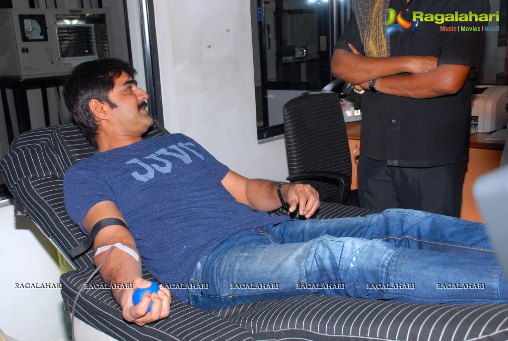 Stars Blood Donate at Chiranjeevi Charitable Trust, Hyderabad