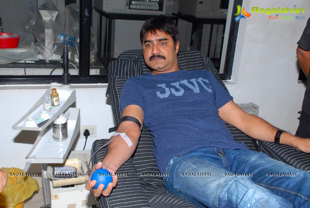 Stars Blood Donate at Chiranjeevi Charitable Trust, Hyderabad