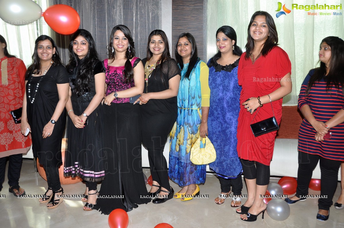 Sujatha Agarwal 25th Wedding Anniversary at Syn, Taj Deccan, Hyderabad