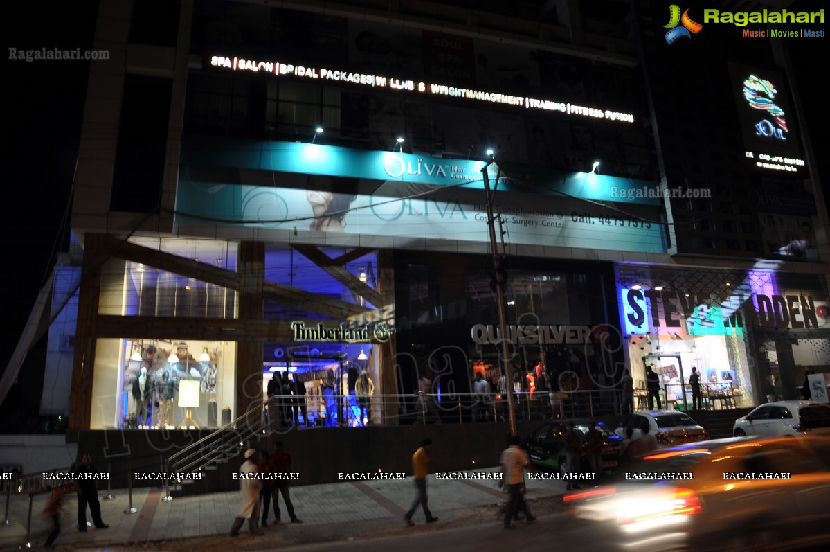 Sundowner 2012 DJ Party at Steve Madden, Hyderabad