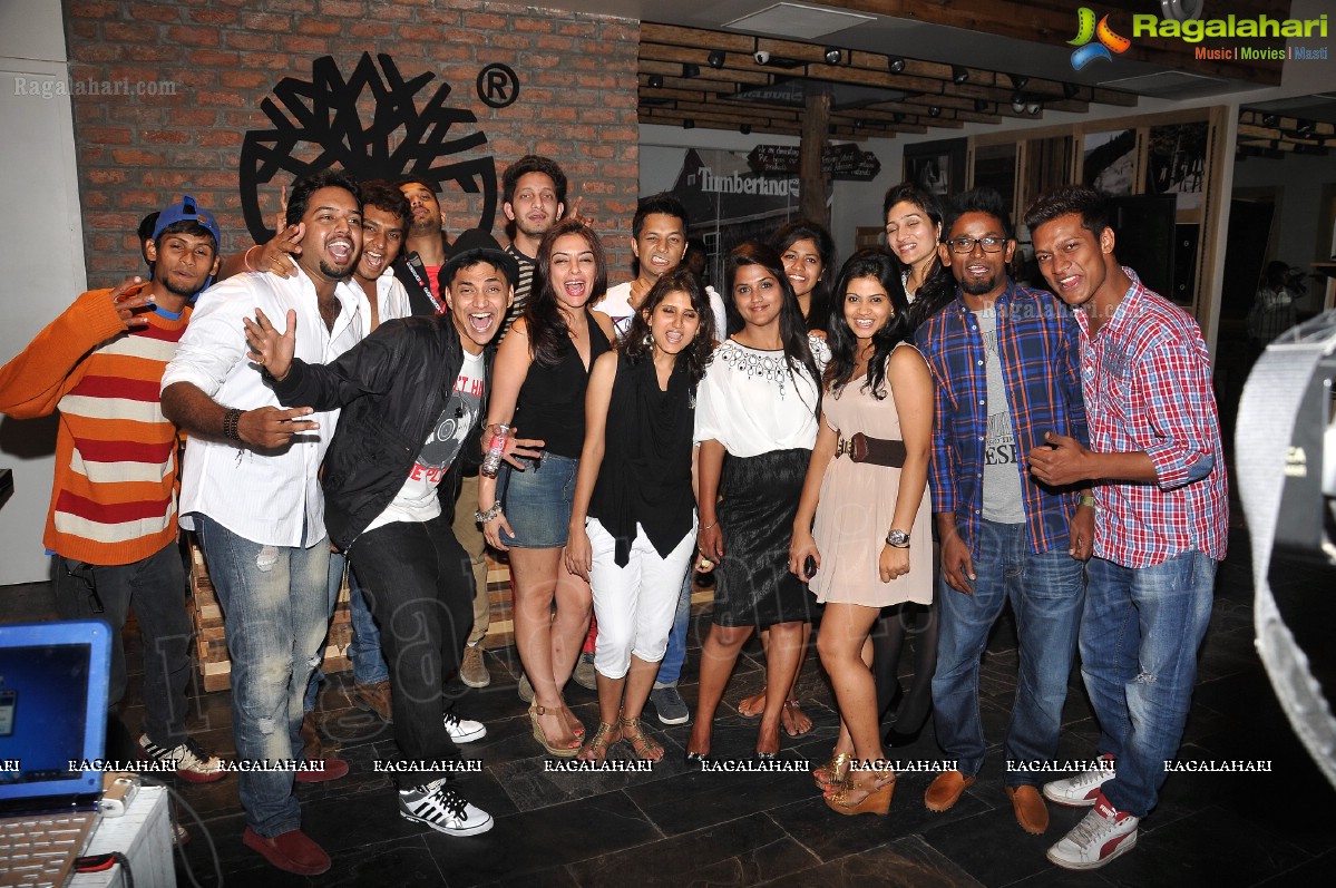 Sundowner 2012 DJ Party at Steve Madden, Hyderabad