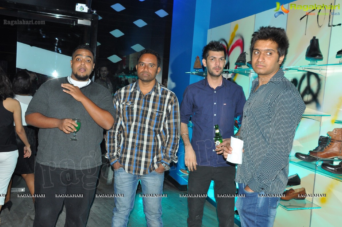 Sundowner 2012 DJ Party at Steve Madden, Hyderabad