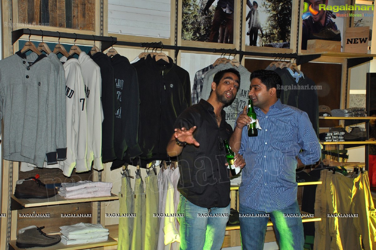 Sundowner 2012 DJ Party at Steve Madden, Hyderabad