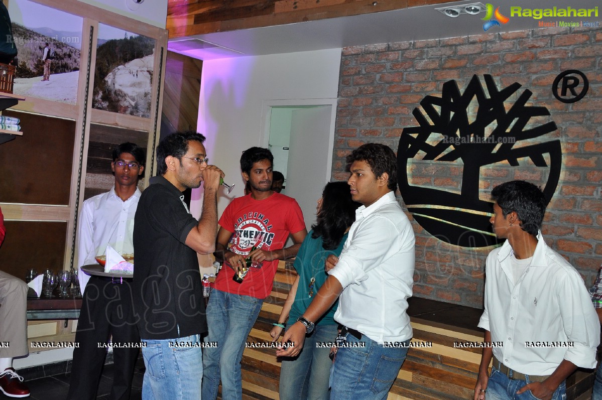 Sundowner 2012 DJ Party at Steve Madden, Hyderabad