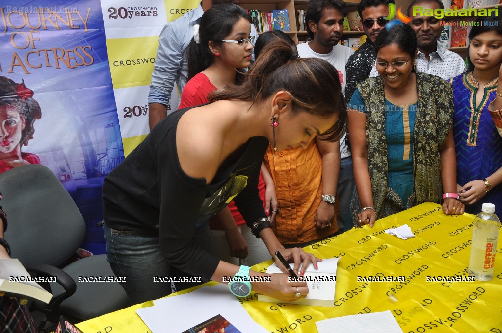 Lakshmi Prasanna launches 'The Journey of an Actress' Book at Crossword, Hyderabad