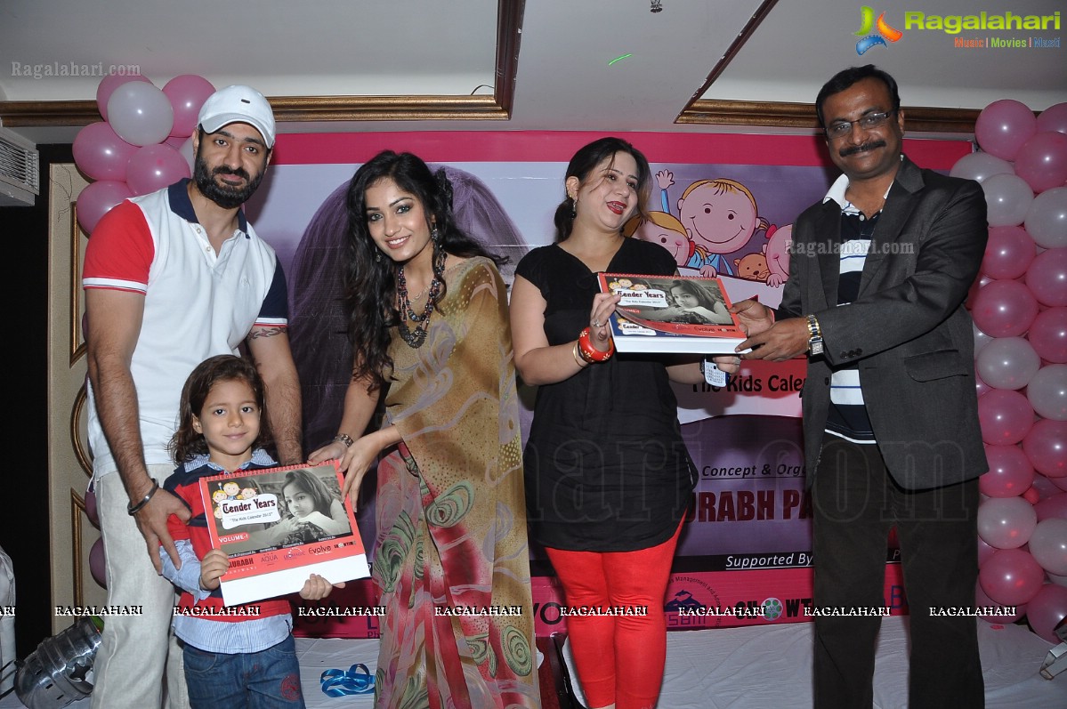 Madhavilatha launches Tender Years - The Kids Calendar 2013