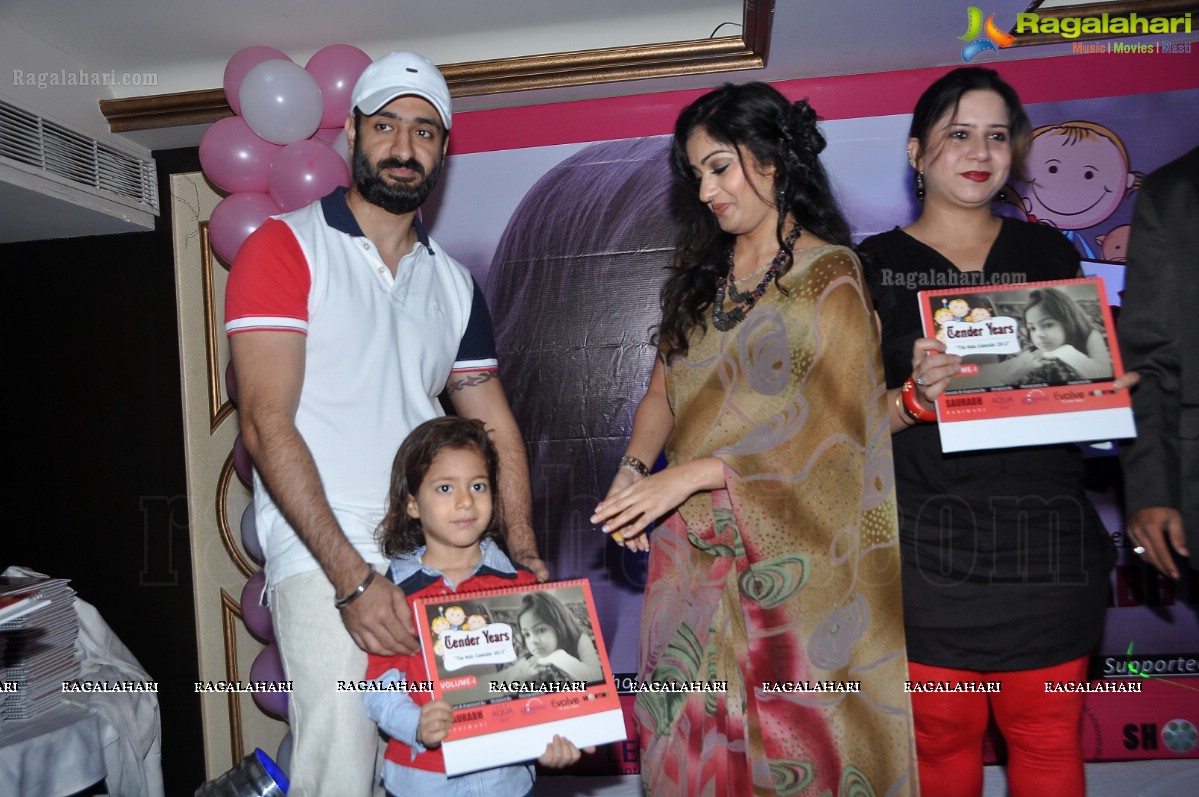 Madhavilatha launches Tender Years - The Kids Calendar 2013