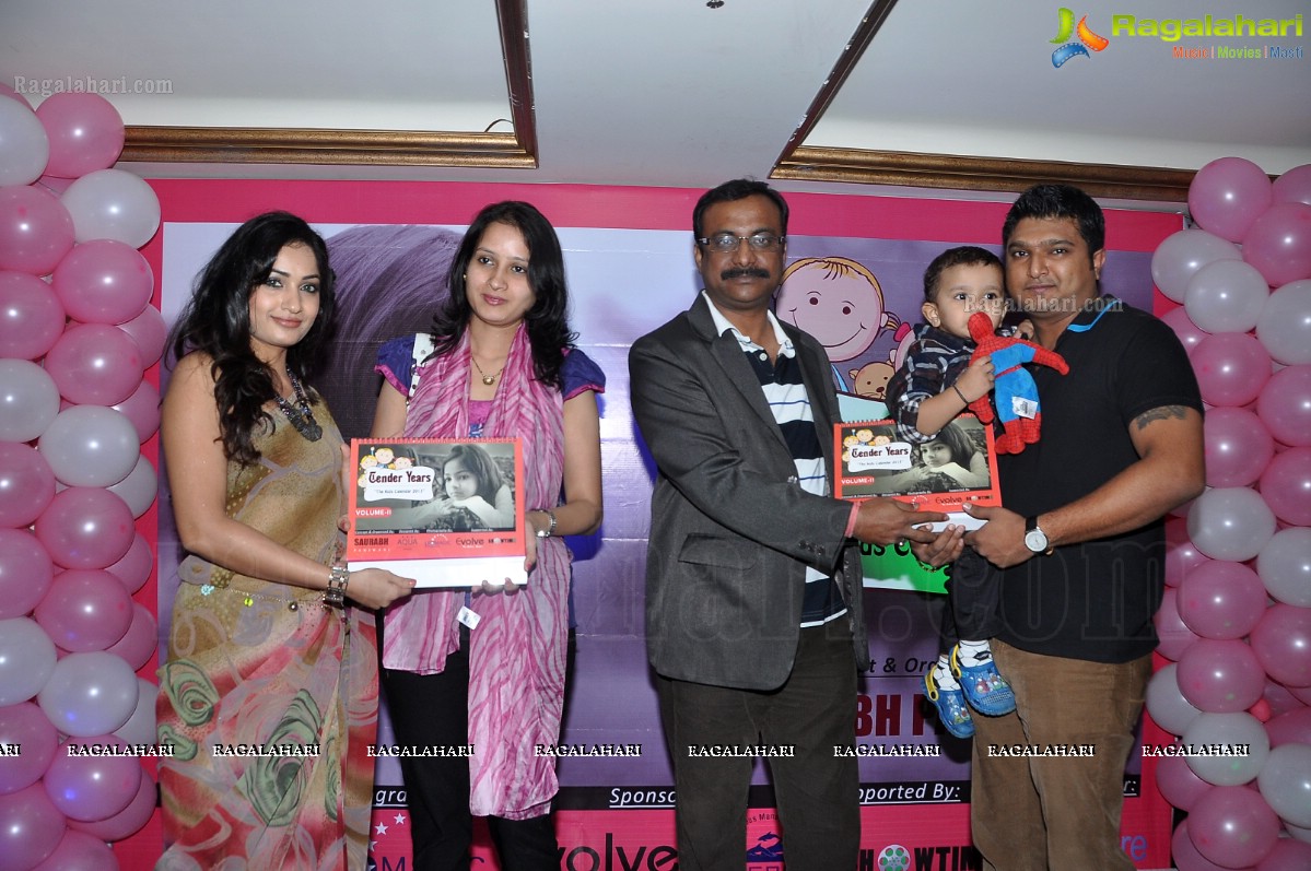 Madhavilatha launches Tender Years - The Kids Calendar 2013