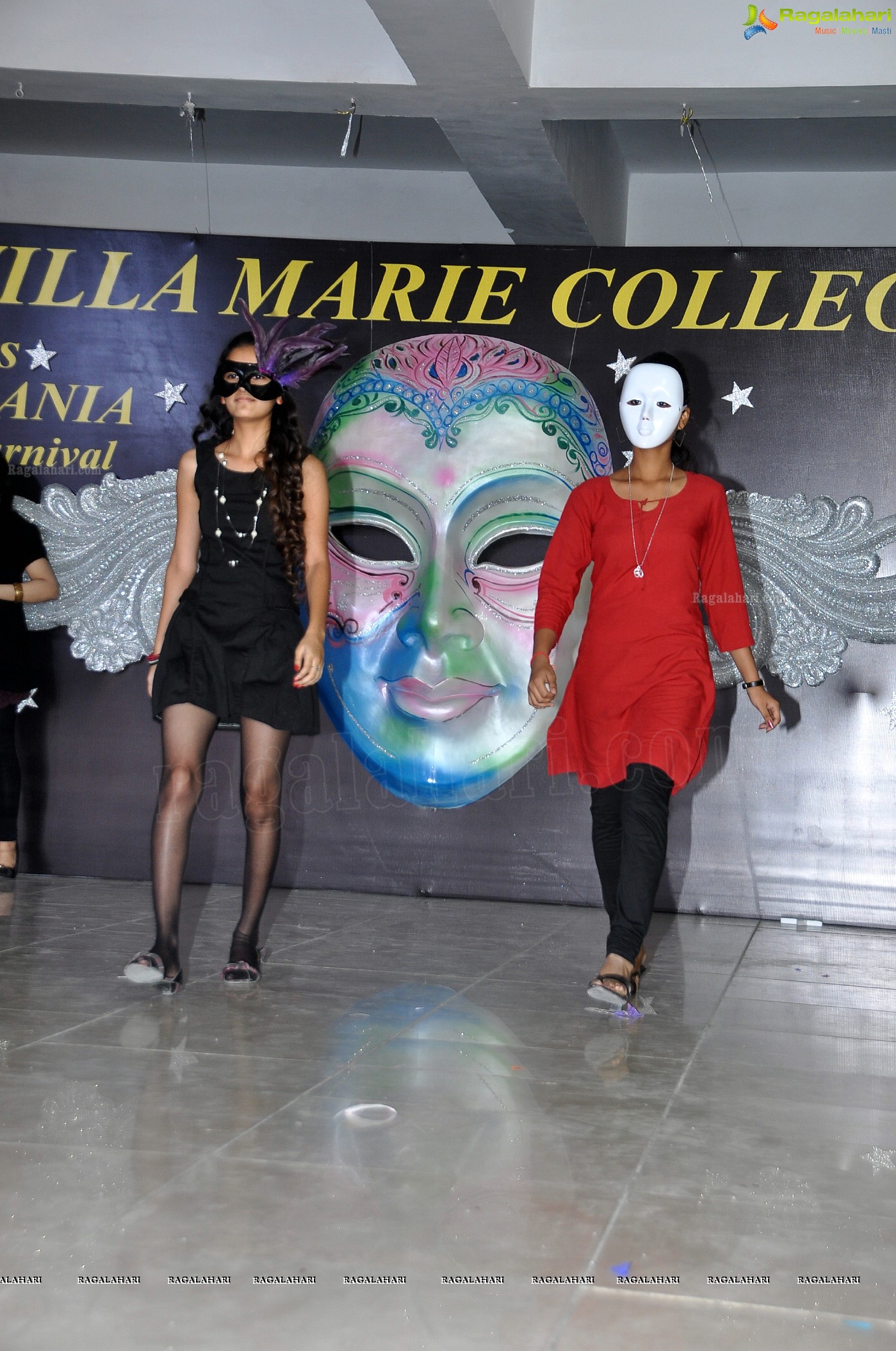 Villa Marie Mask-O-Mania