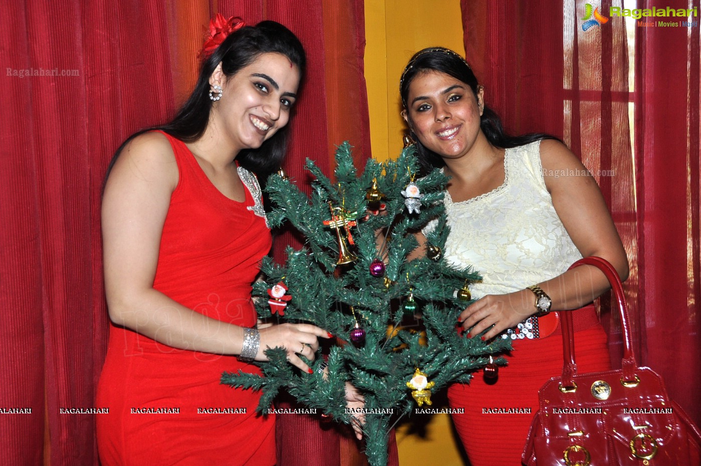 Young Ladies Club (YLC) 2012 Christmas Fete, Hyderabad