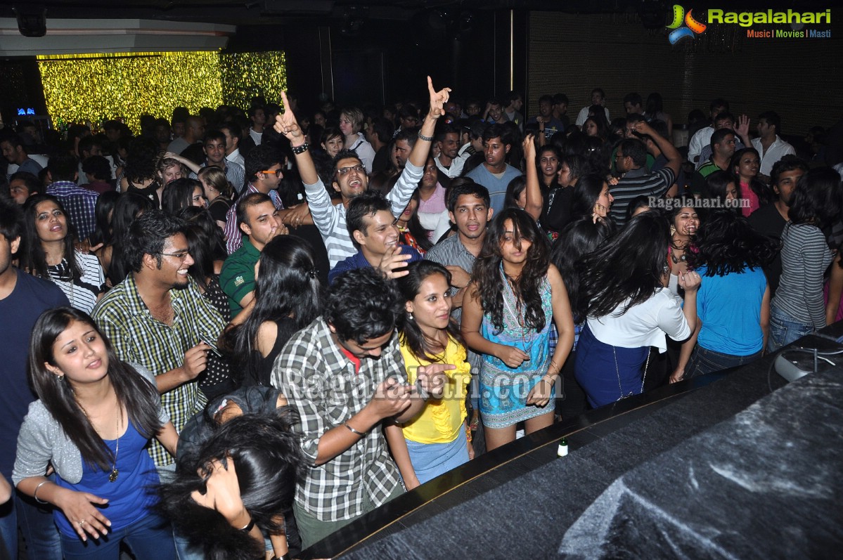 12/12/12 Celebrations at Kismet Pub, Hyderabad