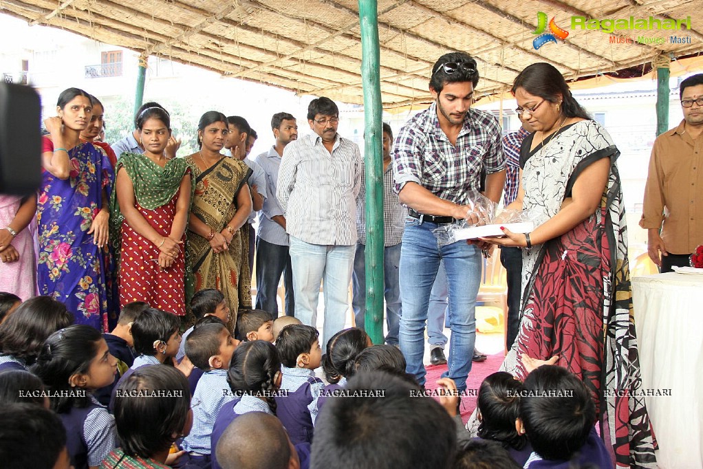 Hero Aadi 2013 Birthday Celebrations at Ashray Akruti, Hyderabad