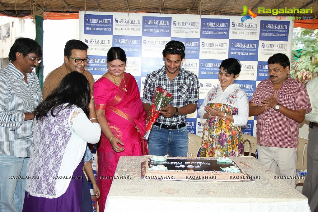 Hero Aadi 2013 Birthday Celebrations at Ashray Akruti, Hyderabad