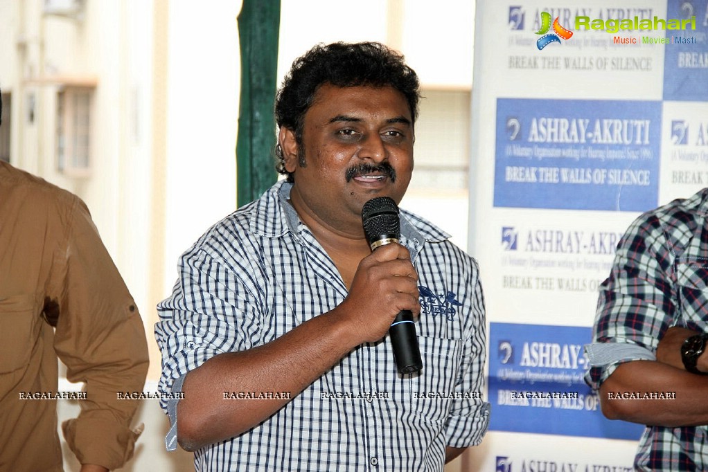 Hero Aadi 2013 Birthday Celebrations at Ashray Akruti, Hyderabad