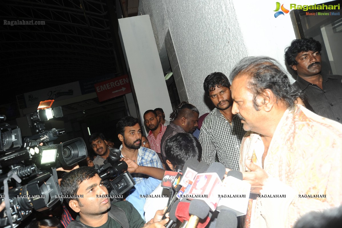 Manchu Manoj at Apollo Hospitals