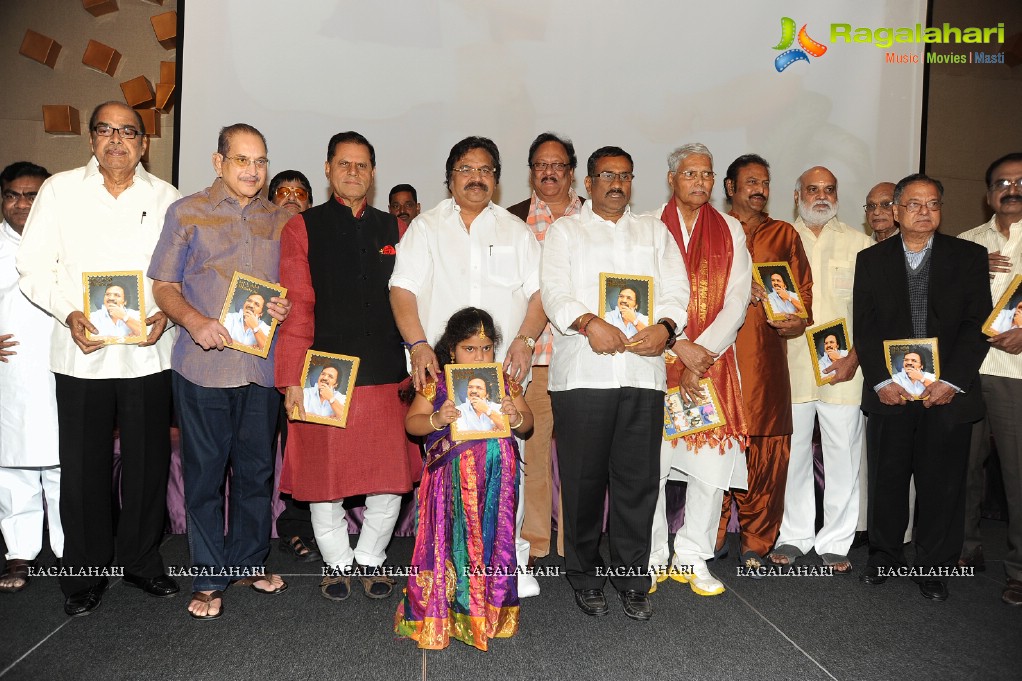 Viswa Vijetha Vijaya Gatha Book Launch by Superstar Krishna
