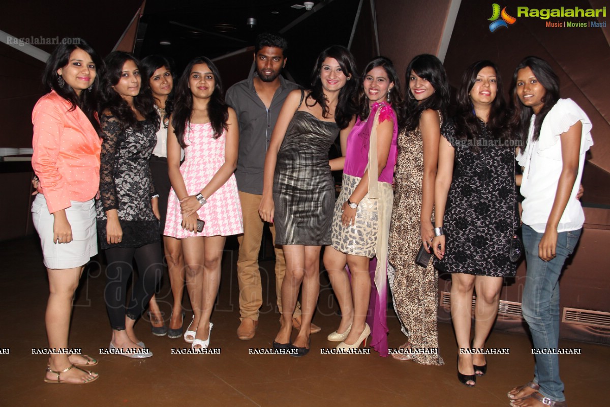 Sheetal Nahata's Birthday Bash 2013