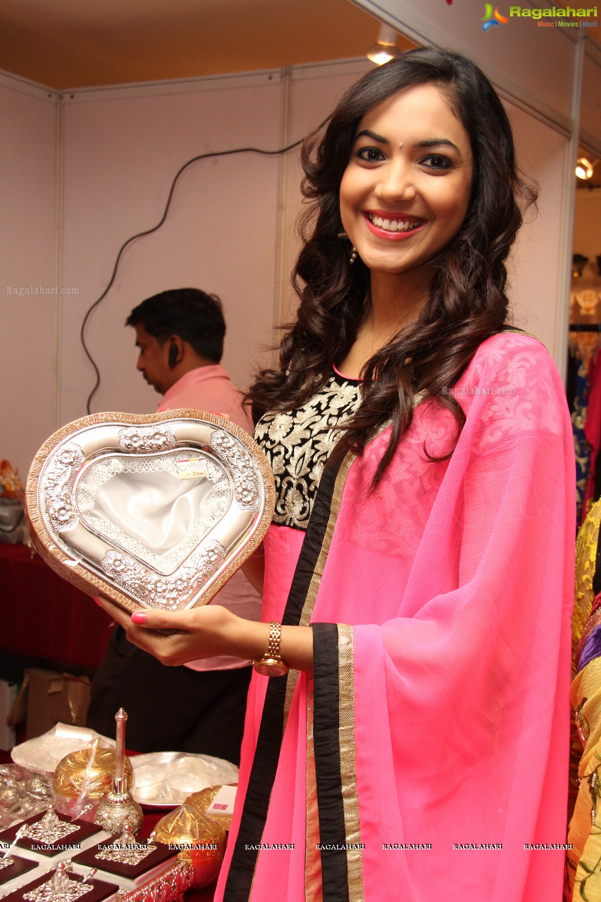 Ritu Varma inaugurates Akritti Elite Exhibition and Sale (December 2013), Hyderabad