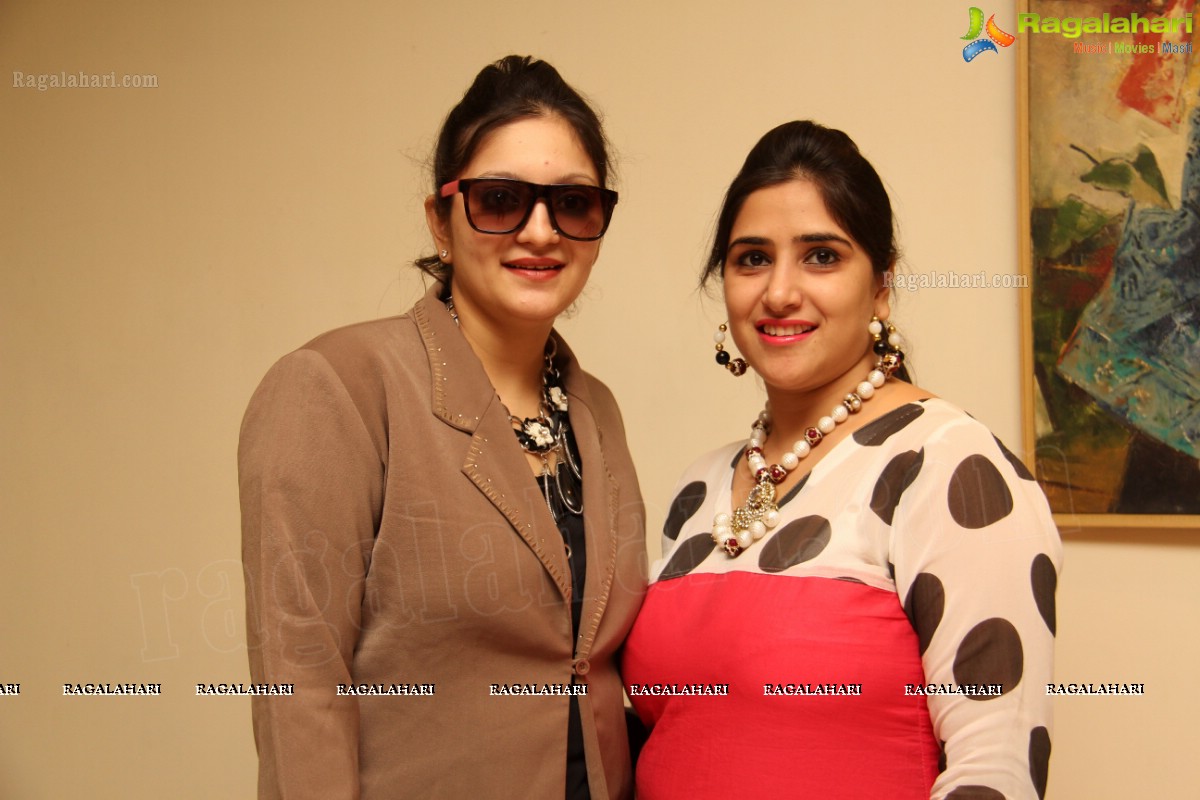 Ritu Varma inaugurates Akritti Elite Exhibition and Sale (December 2013), Hyderabad