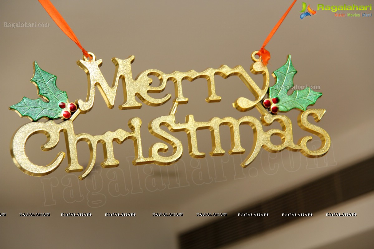 Vishnu Manchu joins in Christmas festivities 2013 at Apollo Hospitals