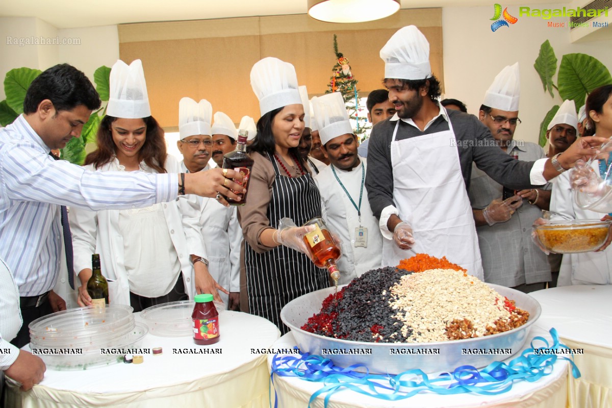 Vishnu Manchu joins in Christmas festivities 2013 at Apollo Hospitals