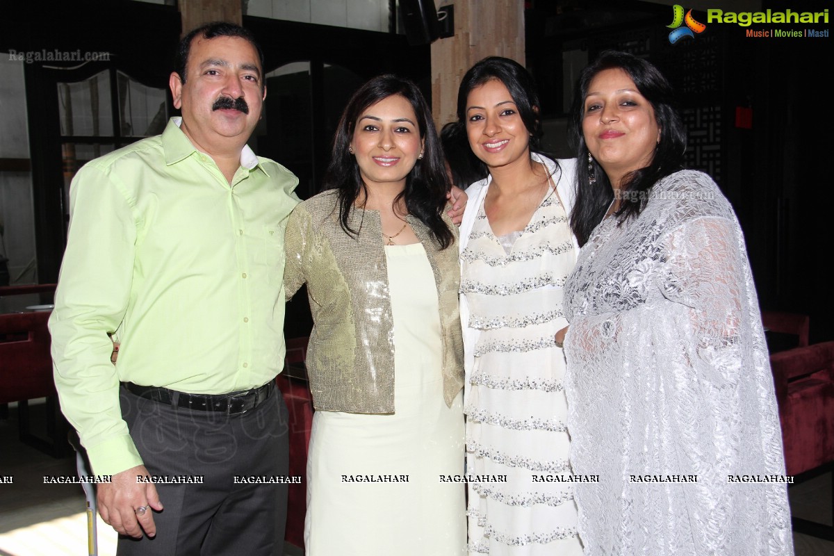 25th Wedding Anniversary of Bhavana and Rajender at N Asian