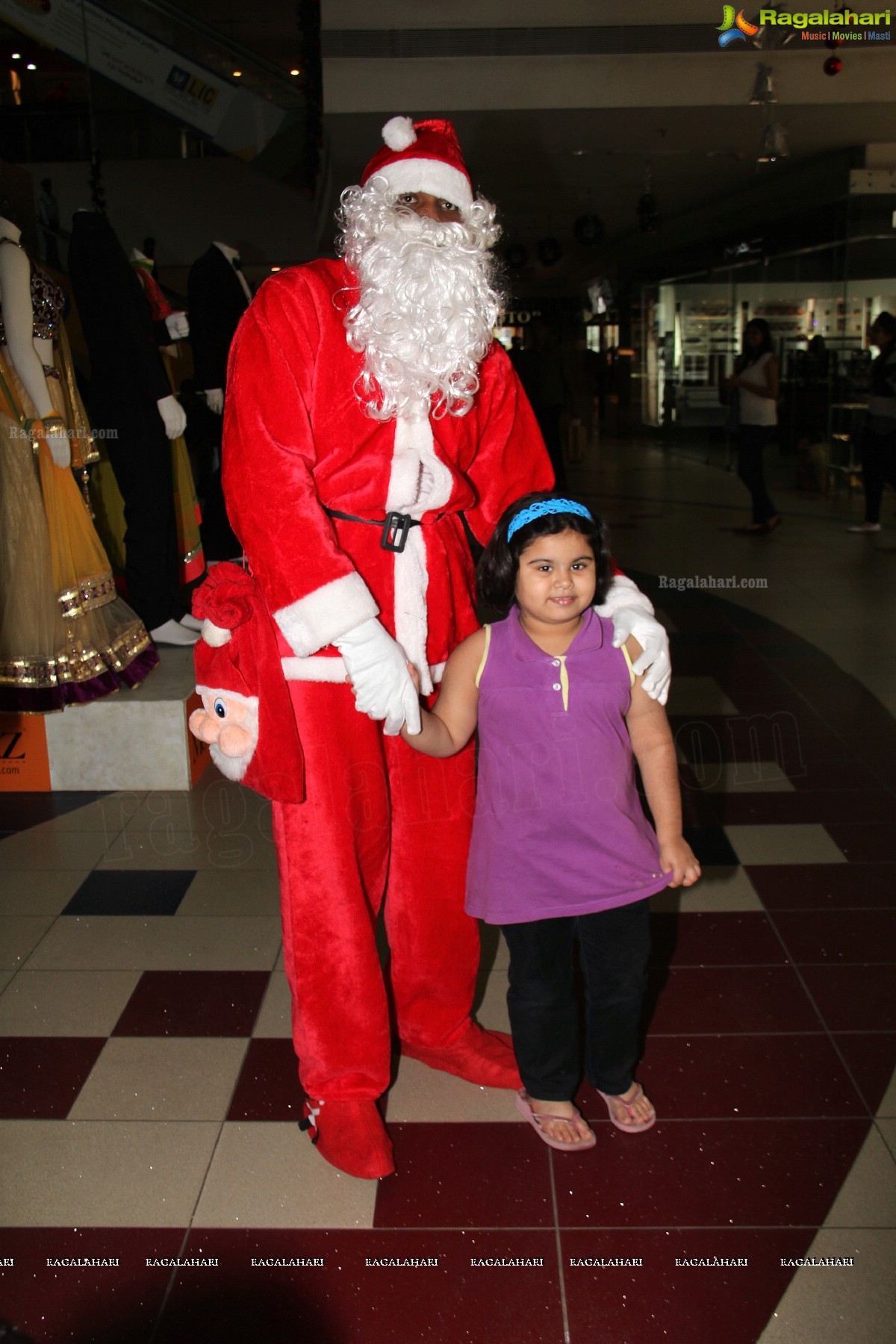 GVK One Christmas Celebrations 2013, Hyderabad