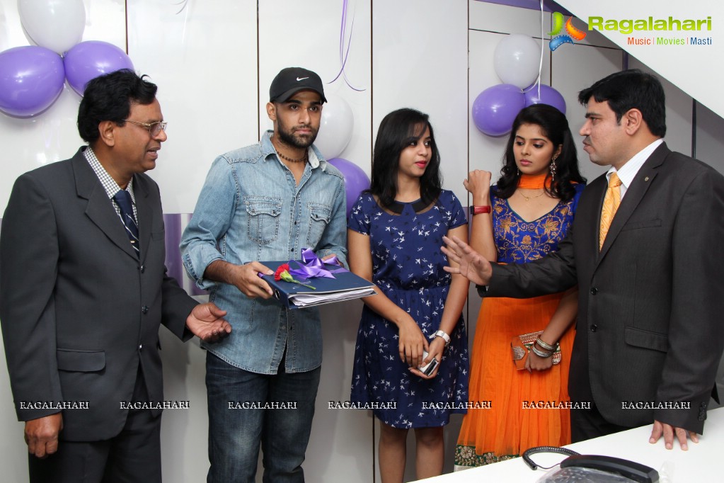 Rahul Haridas-Sravya launches Homeo Trends, Secunderabad