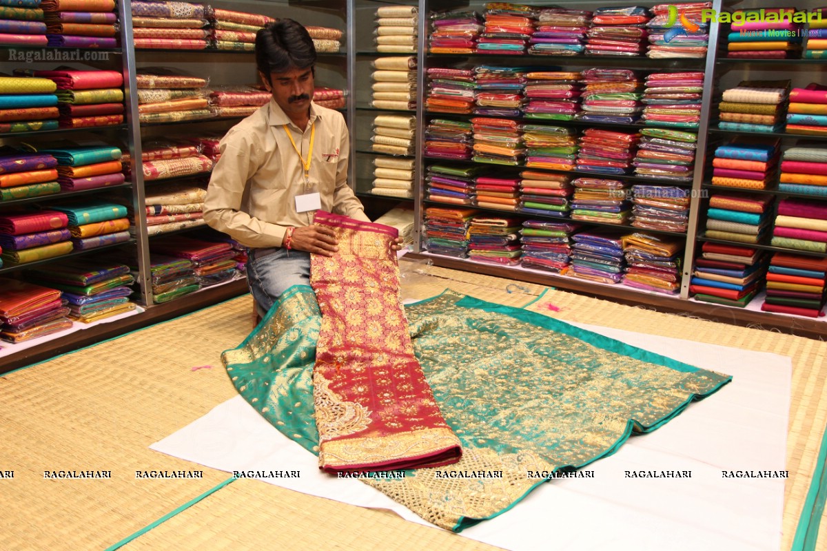 Kancheepuram Varamahalakshmi Silks Launch, Hyderabad