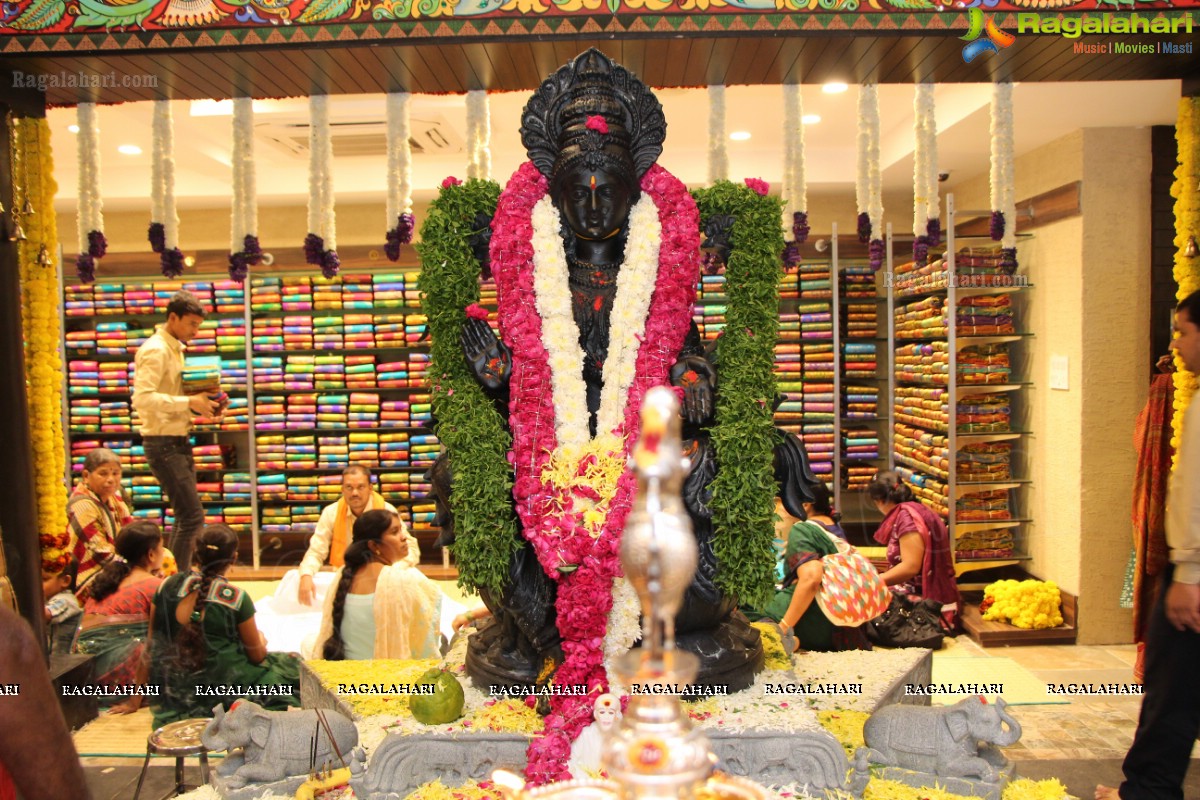 Kancheepuram Varamahalakshmi Silks Launch, Hyderabad