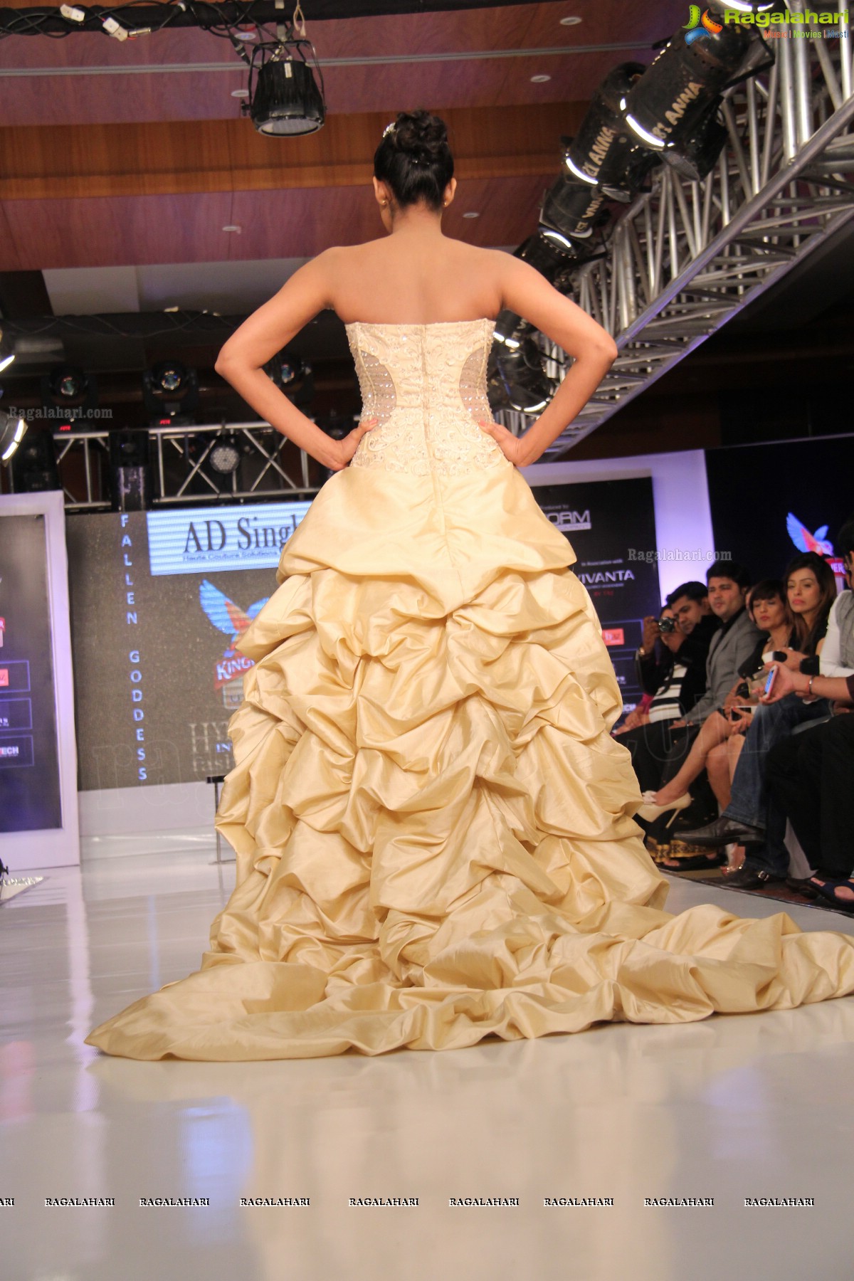 Kingfisher Ultra Hyderabad International Fashion Week 2013 (Day 1)