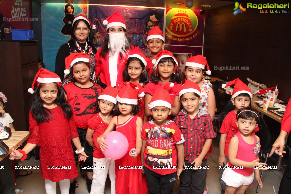 Mom Kiddos Club Christmas 2013 Celebrations at McDonald's, Hyderabad