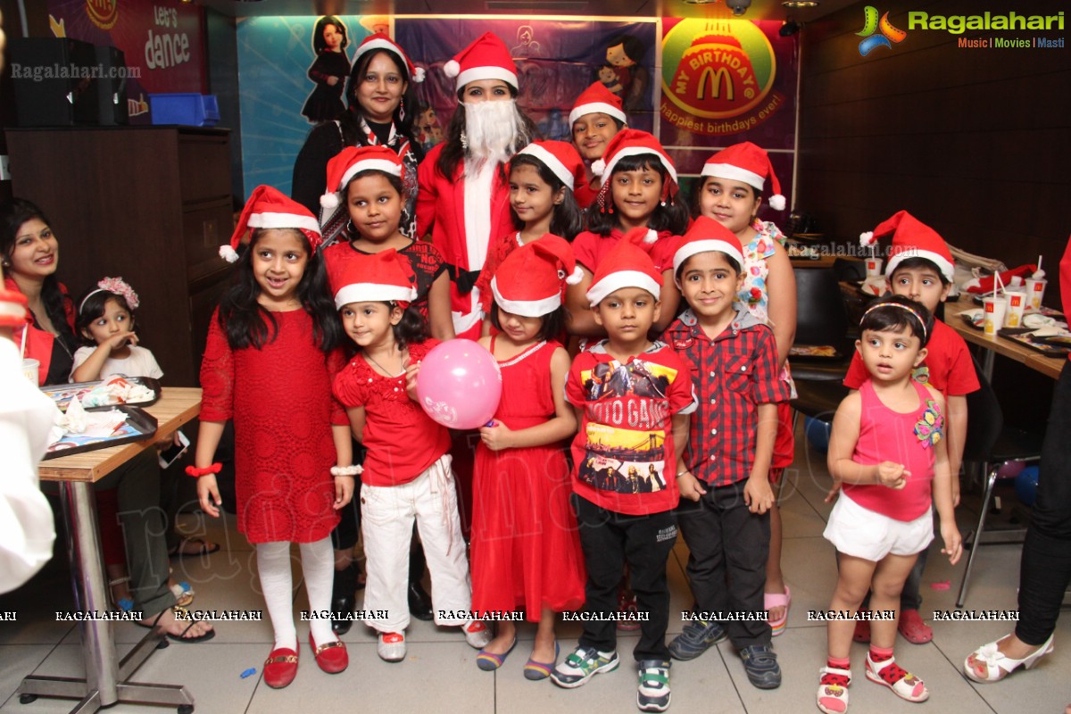 Mom Kiddos Club Christmas 2013 Celebrations at McDonald's, Hyderabad