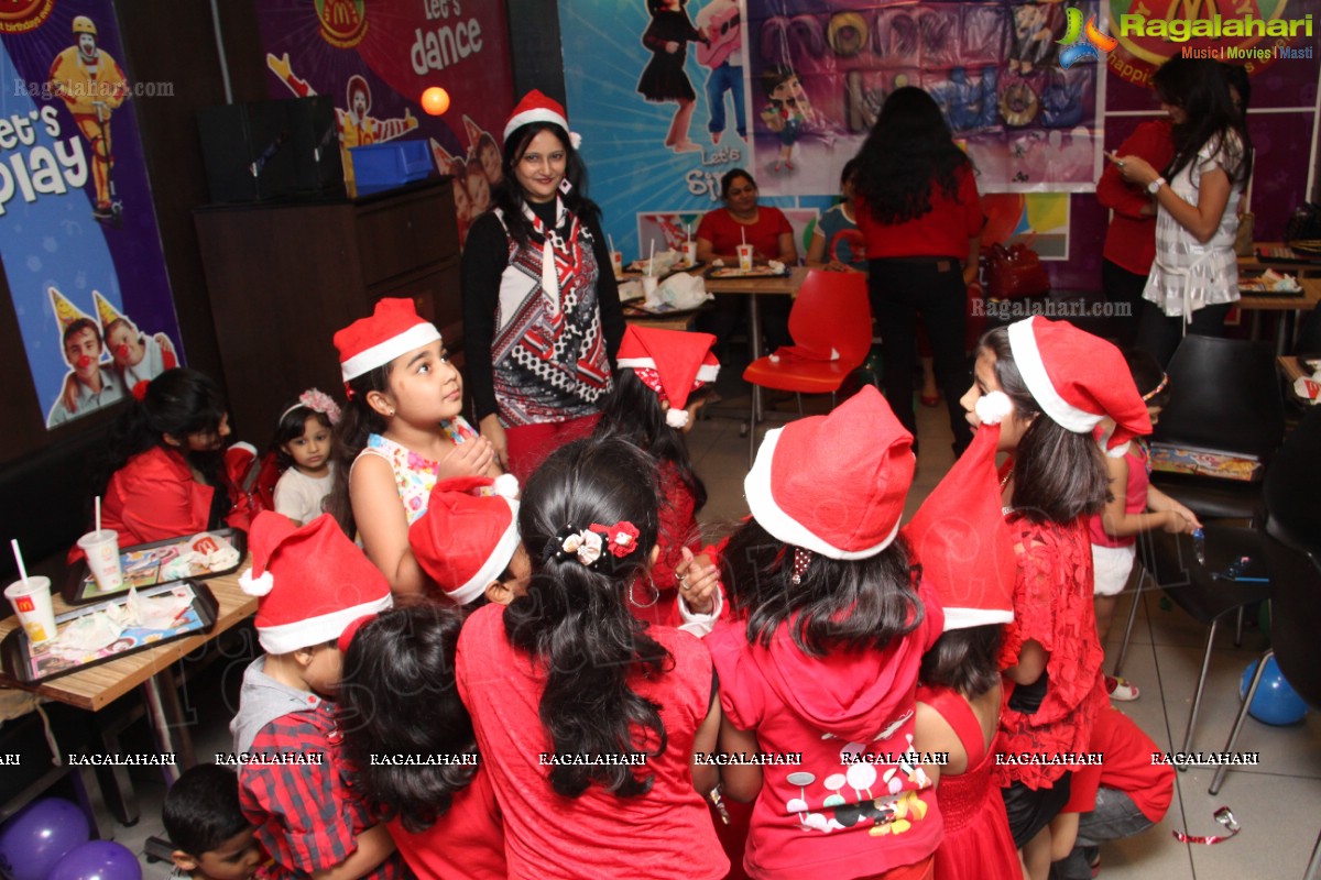 Mom Kiddos Club Christmas 2013 Celebrations at McDonald's, Hyderabad