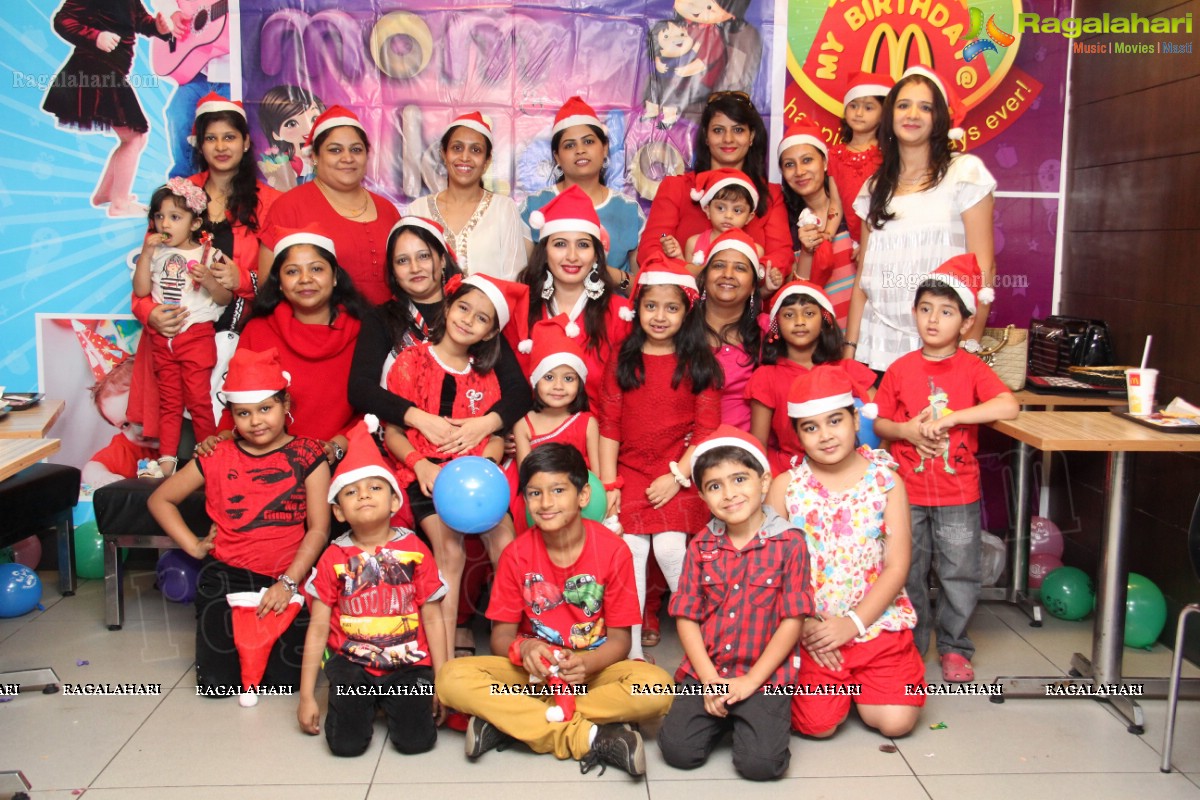 Mom Kiddos Club Christmas 2013 Celebrations at McDonald's, Hyderabad