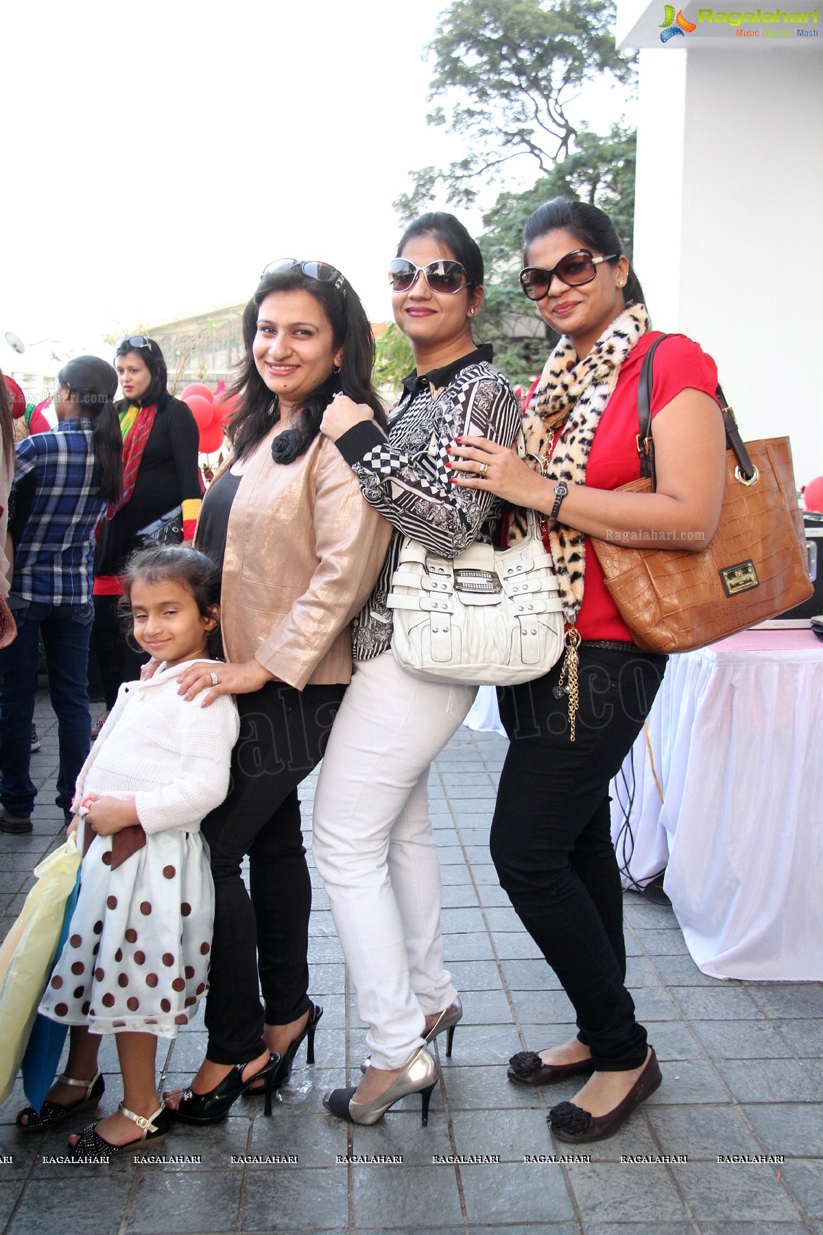 Mommy n Me Xmas Carnival 2013 at Radisson Blu Plaza, Hyderabad