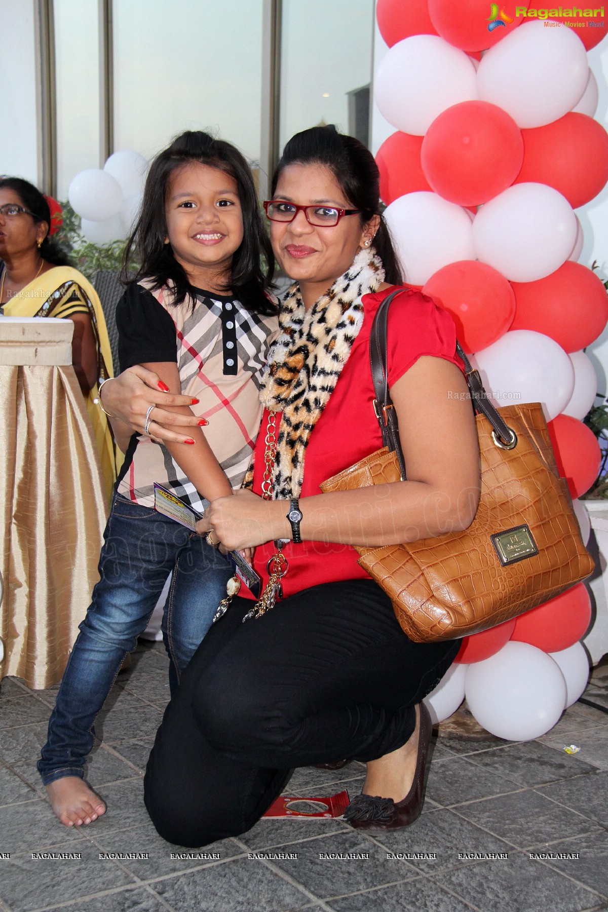 Mommy n Me Xmas Carnival 2013 at Radisson Blu Plaza, Hyderabad