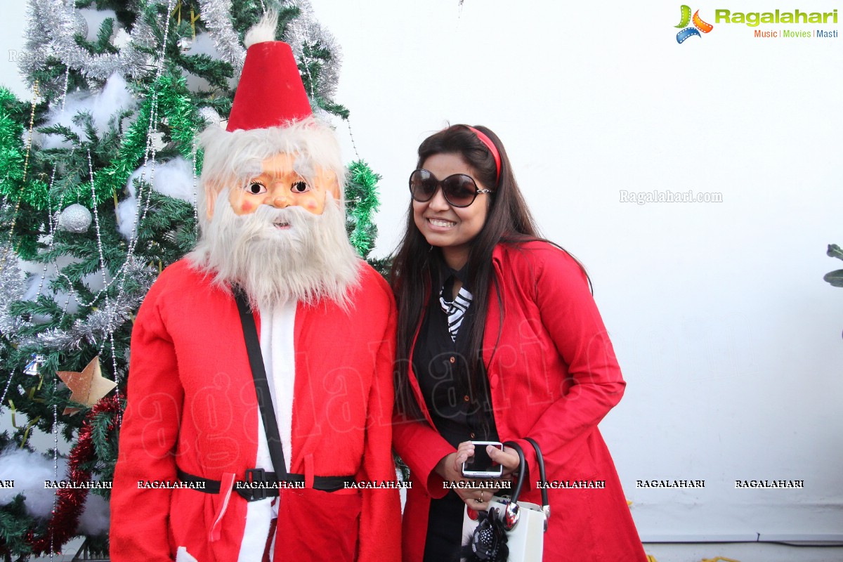 Mommy n Me Xmas Carnival 2013 at Radisson Blu Plaza, Hyderabad