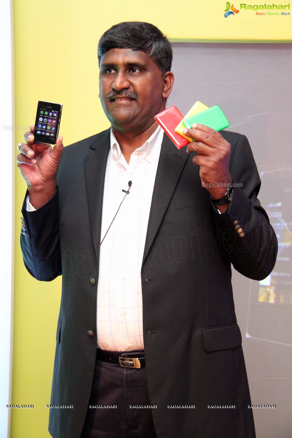 Nokia India launches Next Generation Nokia Asha Smartphones