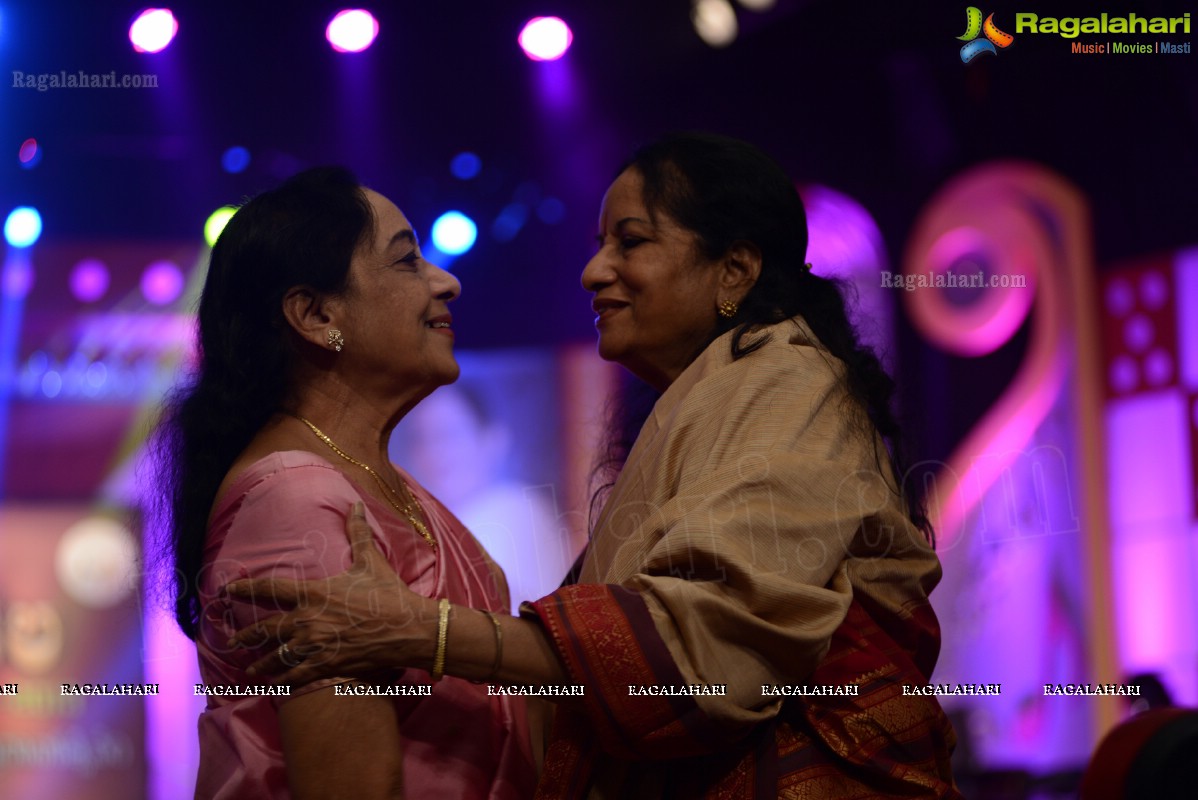 Presentation Ceremony of P. Susheela Award 2013 to Vani Jayaram