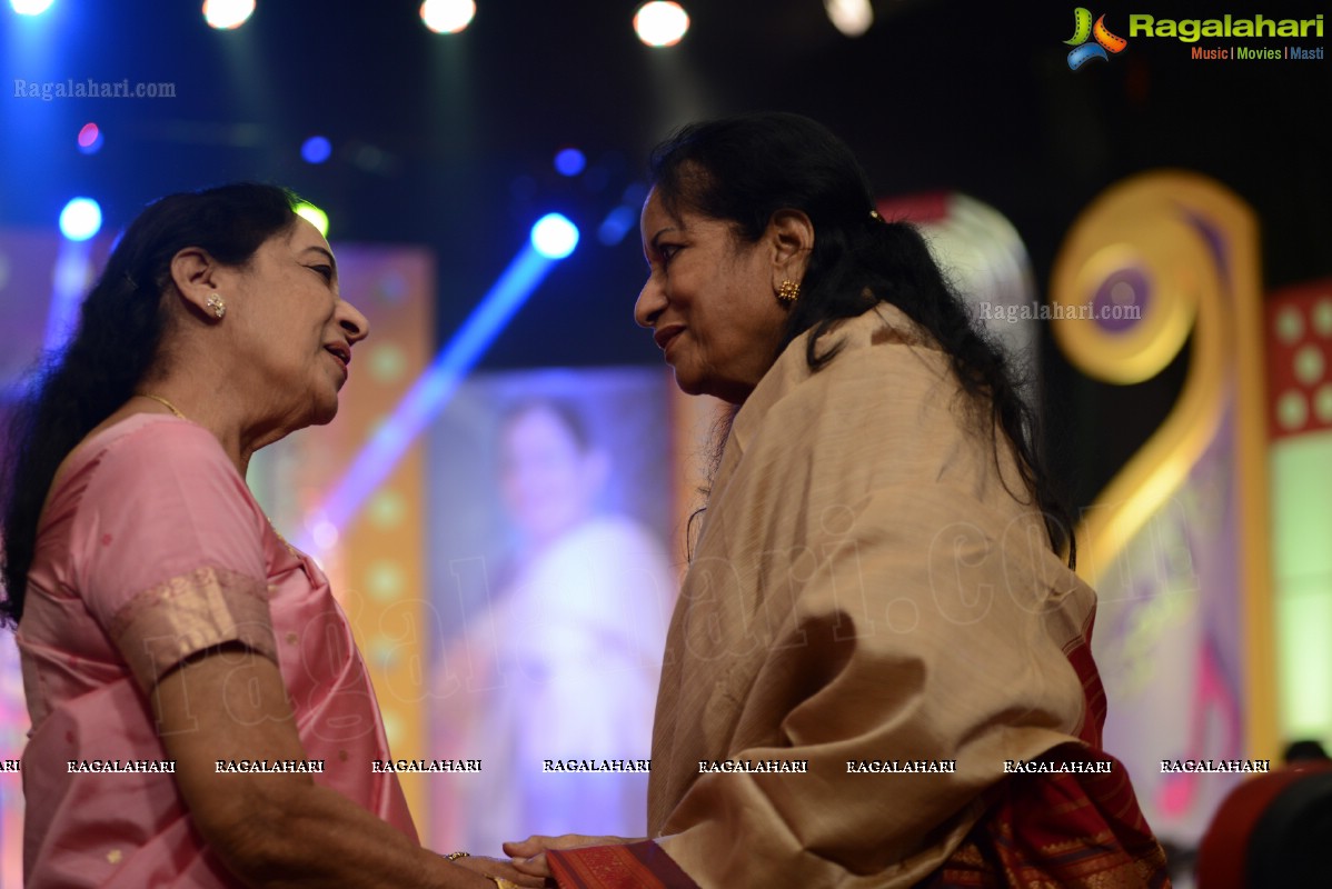 Presentation Ceremony of P. Susheela Award 2013 to Vani Jayaram