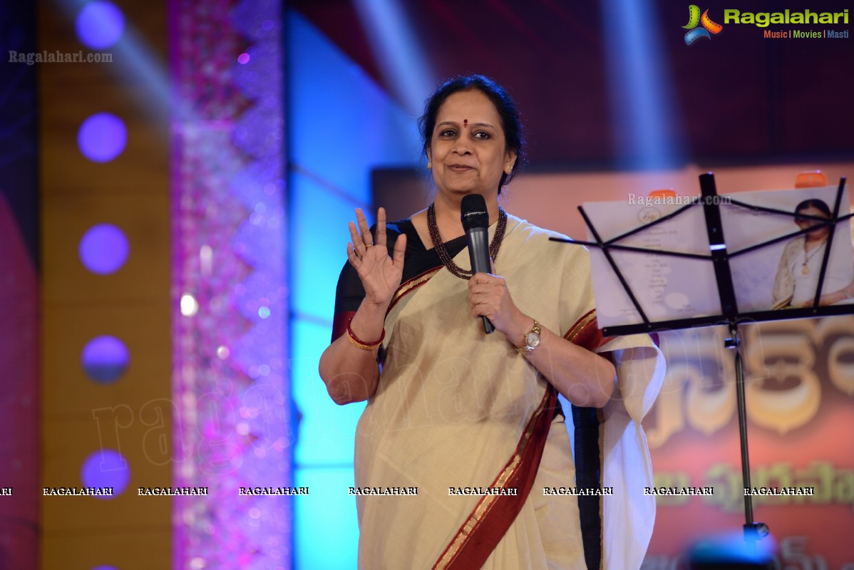 Presentation Ceremony of P. Susheela Award 2013 to Vani Jayaram