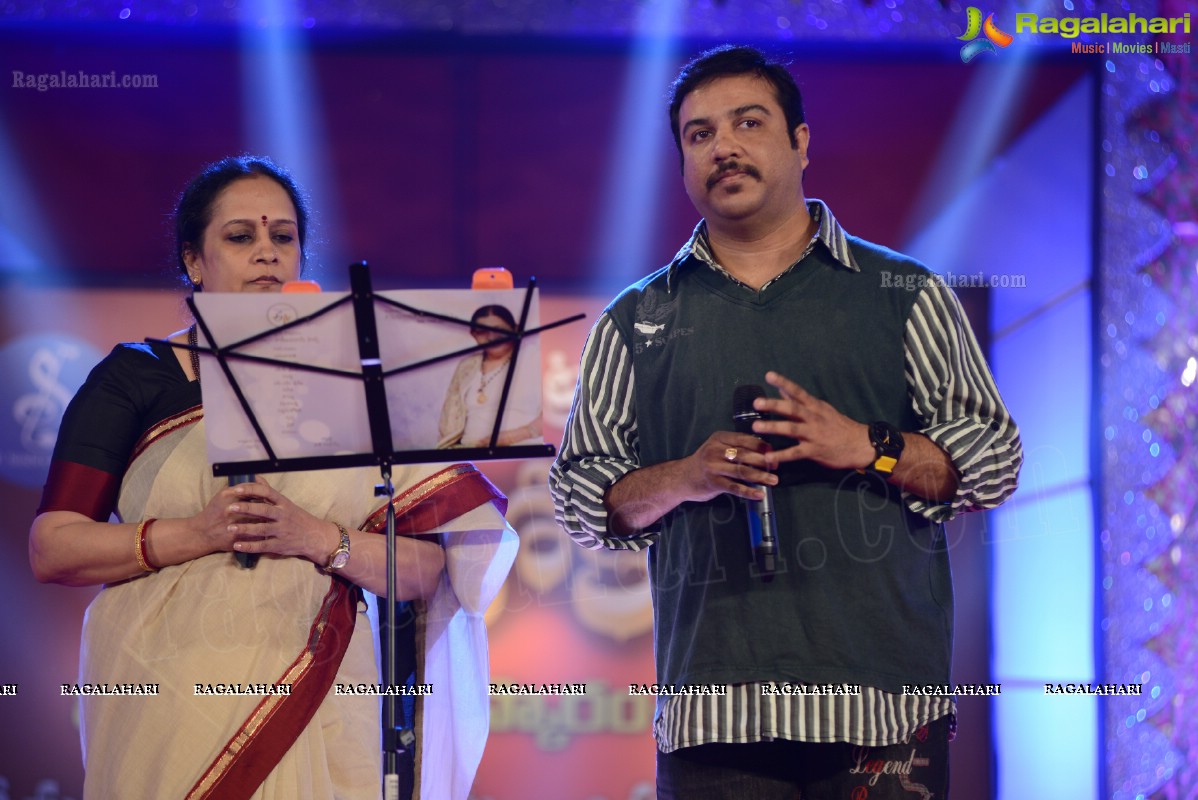 Presentation Ceremony of P. Susheela Award 2013 to Vani Jayaram