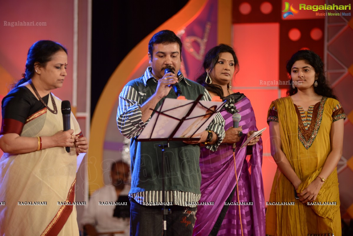 Presentation Ceremony of P. Susheela Award 2013 to Vani Jayaram