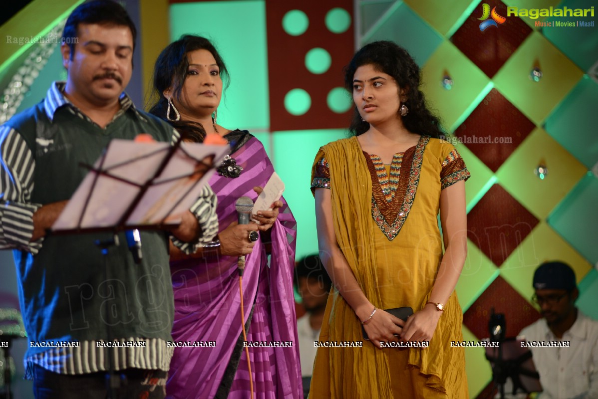 Presentation Ceremony of P. Susheela Award 2013 to Vani Jayaram