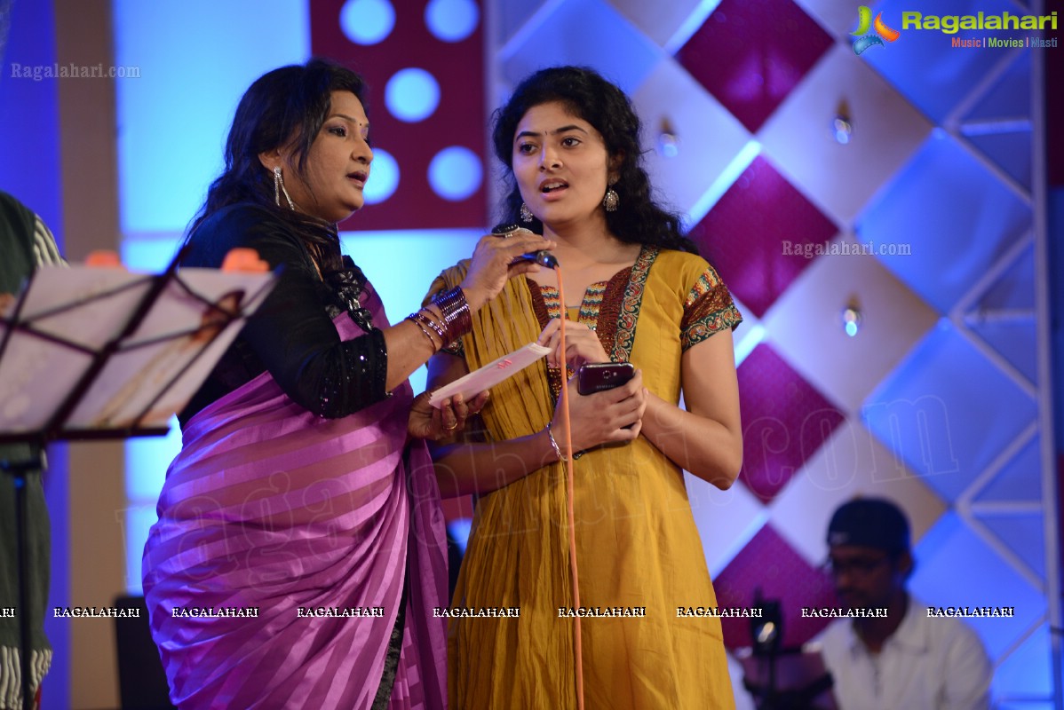 Presentation Ceremony of P. Susheela Award 2013 to Vani Jayaram