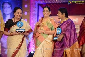 P Susheela Award 2013 Presented To Vani Jayaram