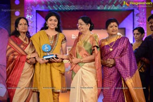 P Susheela Award 2013 Presented To Vani Jayaram