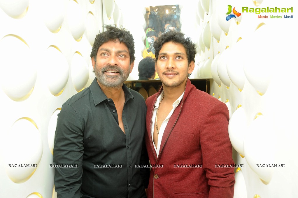 Jagapathi Babu inaugurates Raamz Designer Stores, Hyderabad