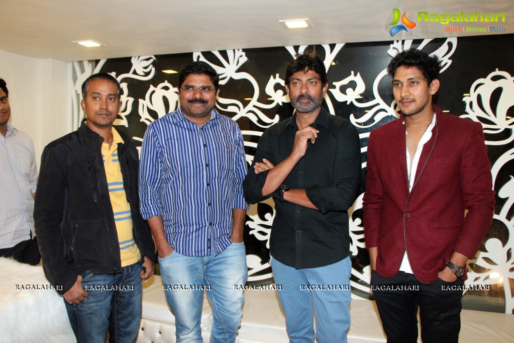 Jagapathi Babu inaugurates Raamz Designer Stores, Hyderabad